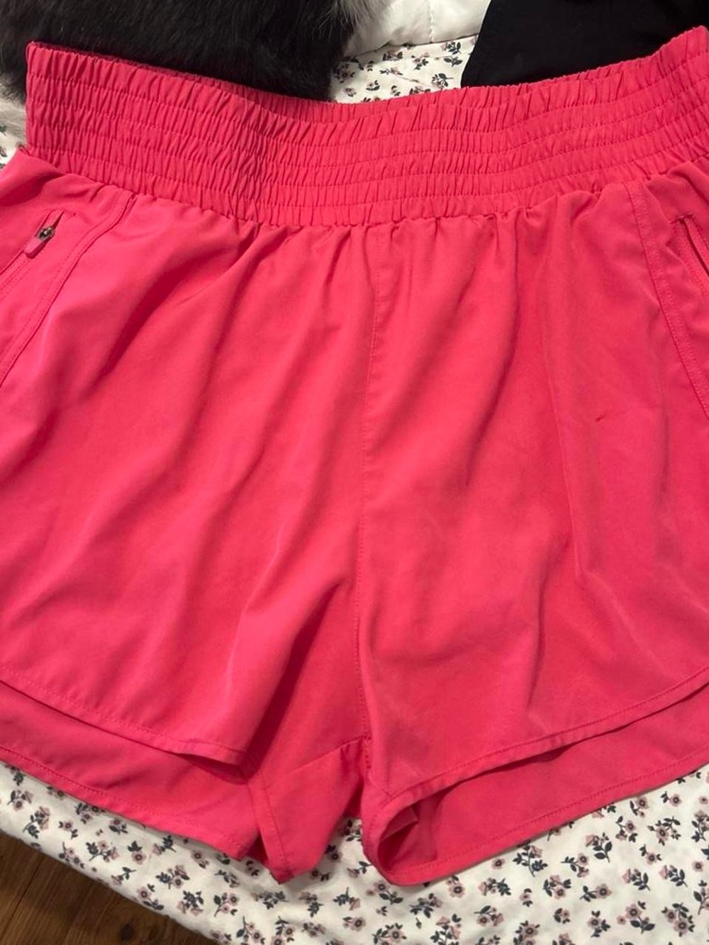 Women’s High-Waist Pink Active Shorts